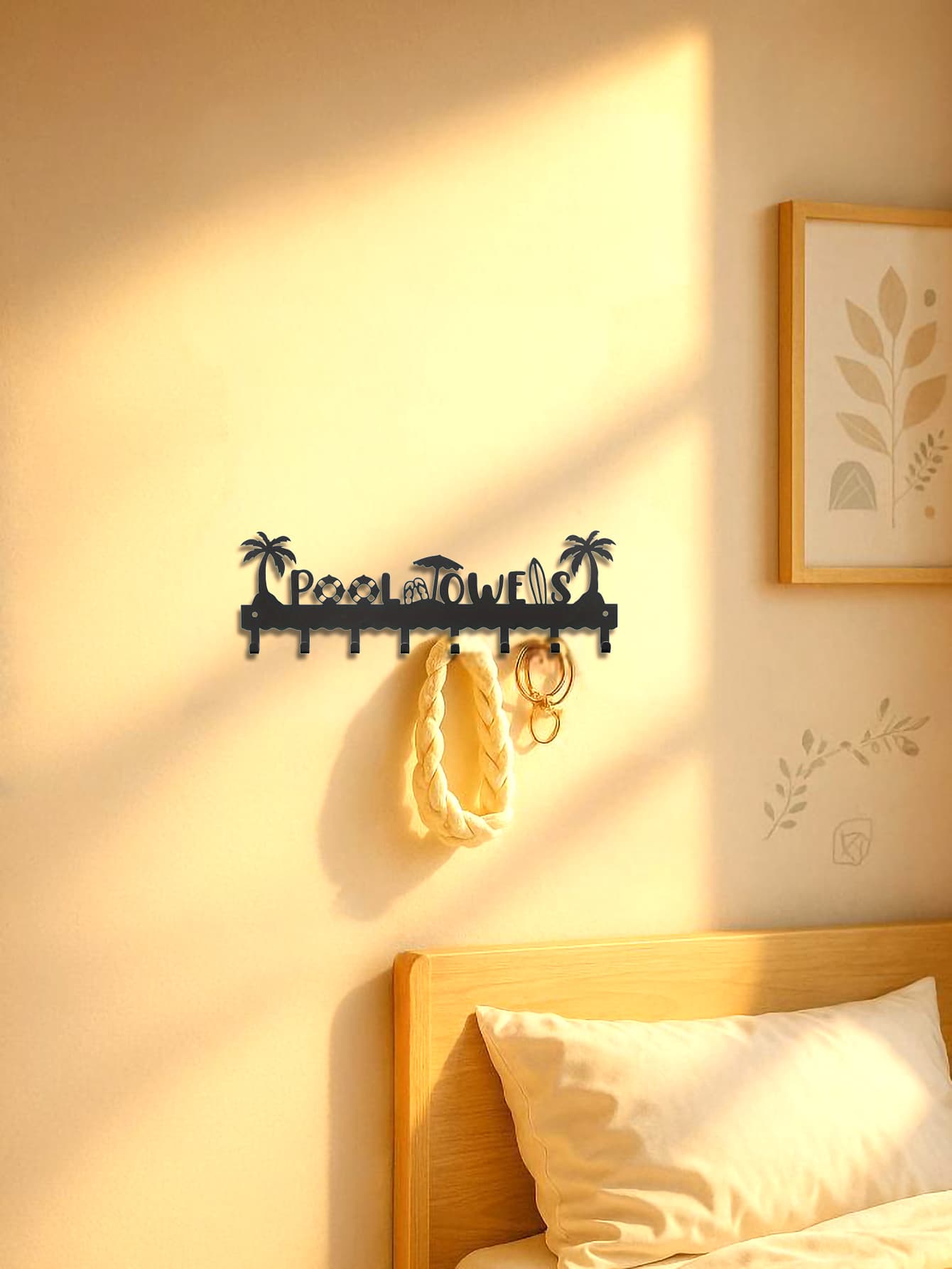 Beach-Themed Metal Towel Rack with 8 Hooks – photo 3